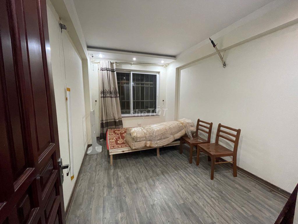 Nhà chính chủ,đầy đủ tiện ích,dịch vụ giá dân,đi bộ 5p đến HUST