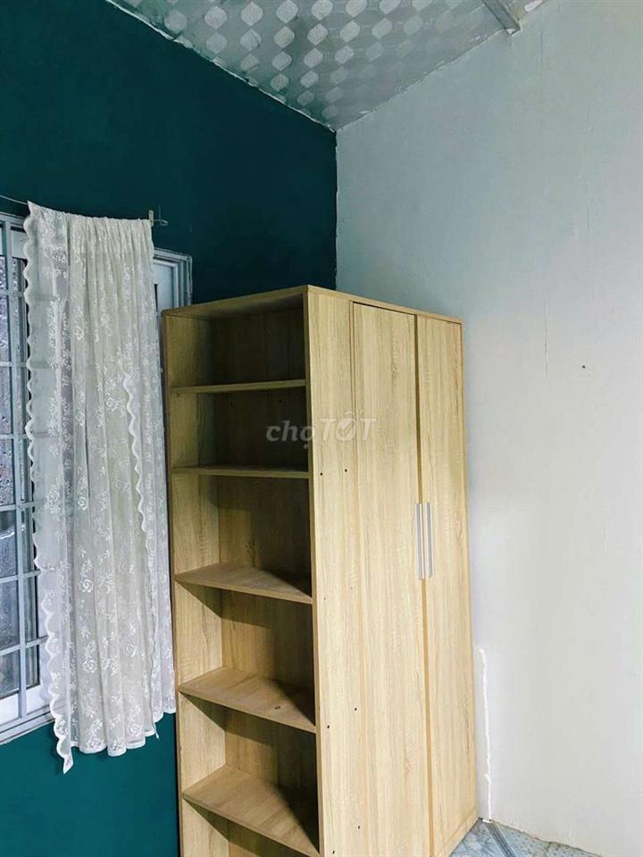 Cho thuê căn hộ tập thể A13 ĐH KTQD mặt đường Trần Đại Nghĩa