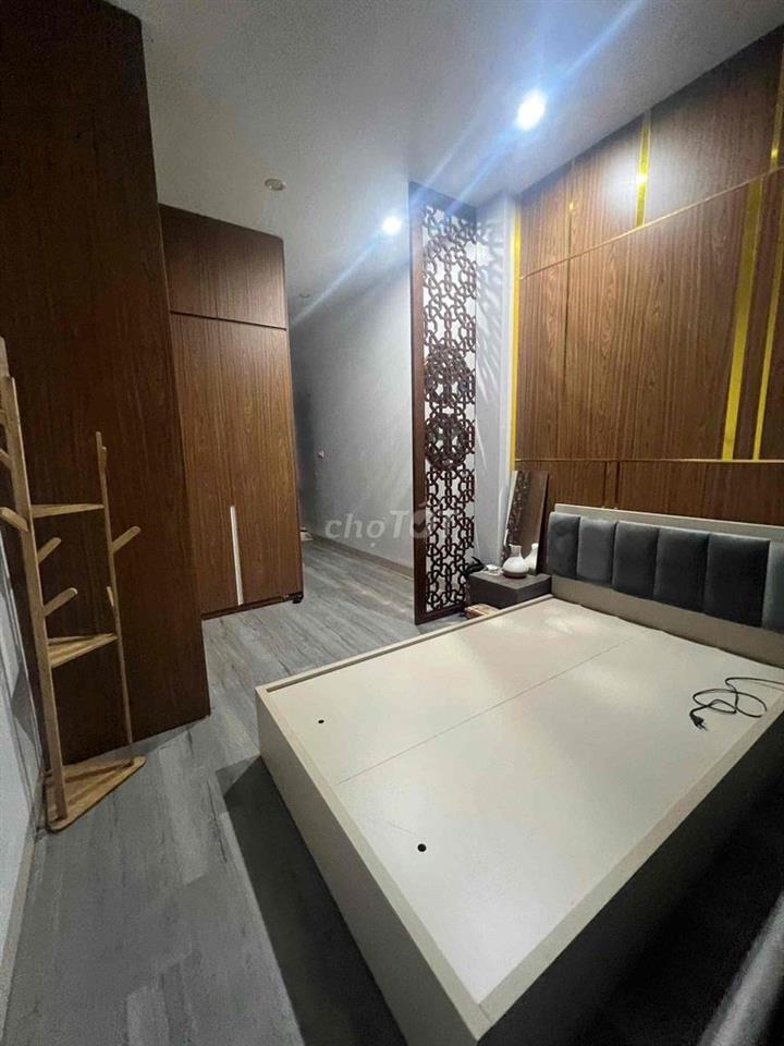 cho thuê phòng gần trường Bách khoa dt 40m gia 6 tr