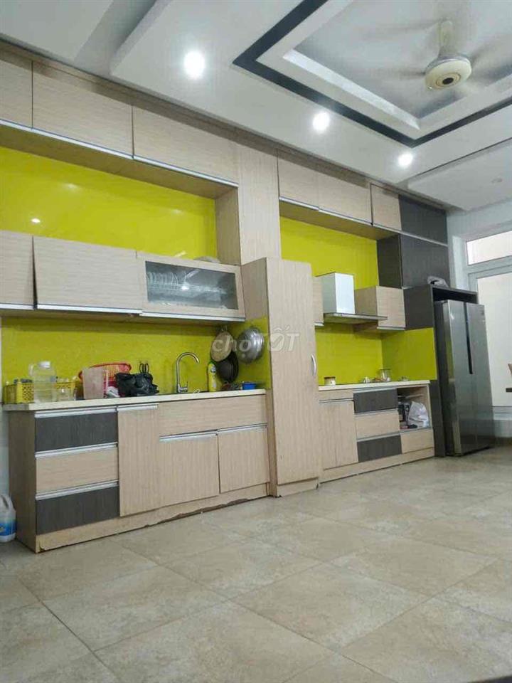 Cho Thue nhà mặt phố Âu Cơ - DT 100 m giá 20 tr /1 tháng