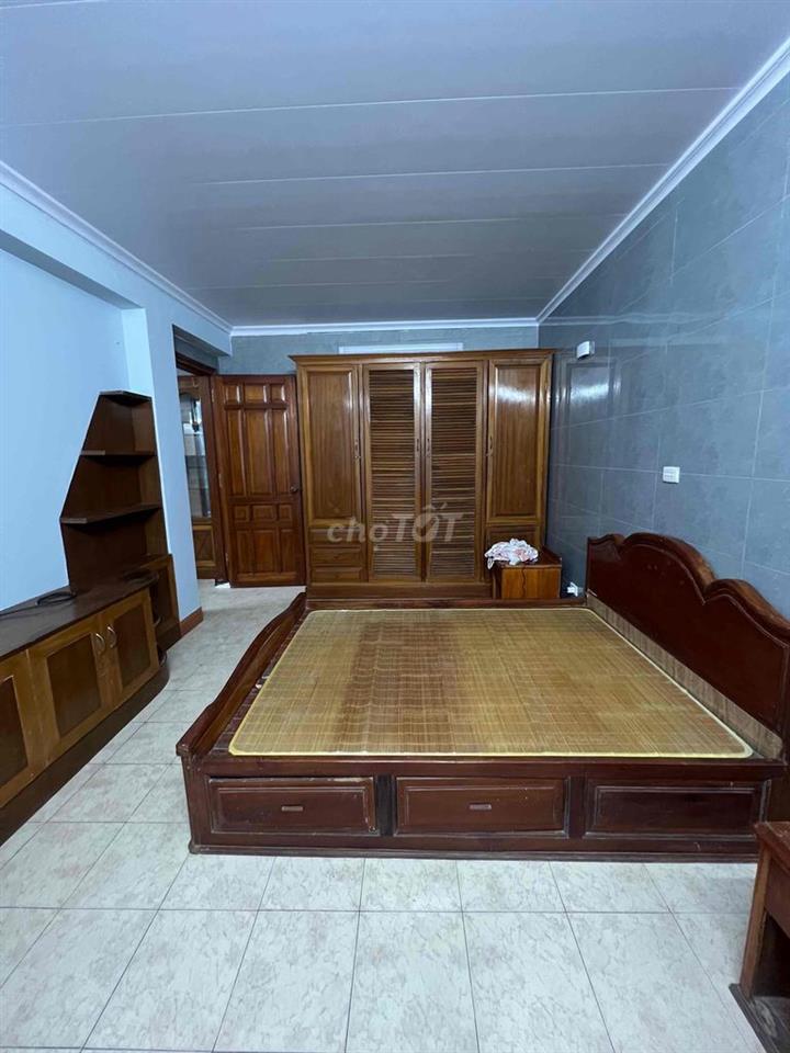 Cho thuê nhag nguyên căn TT thanh nhàn dt 100 full nội thất