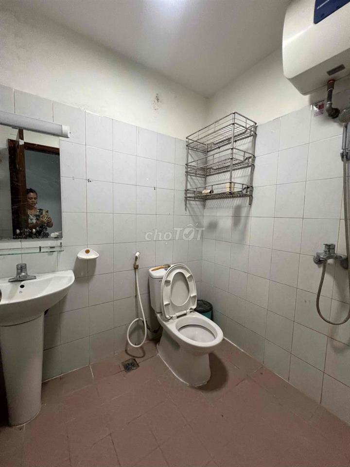 Cho thuê nhag nguyên căn TT thanh nhàn dt 100 full nội thất