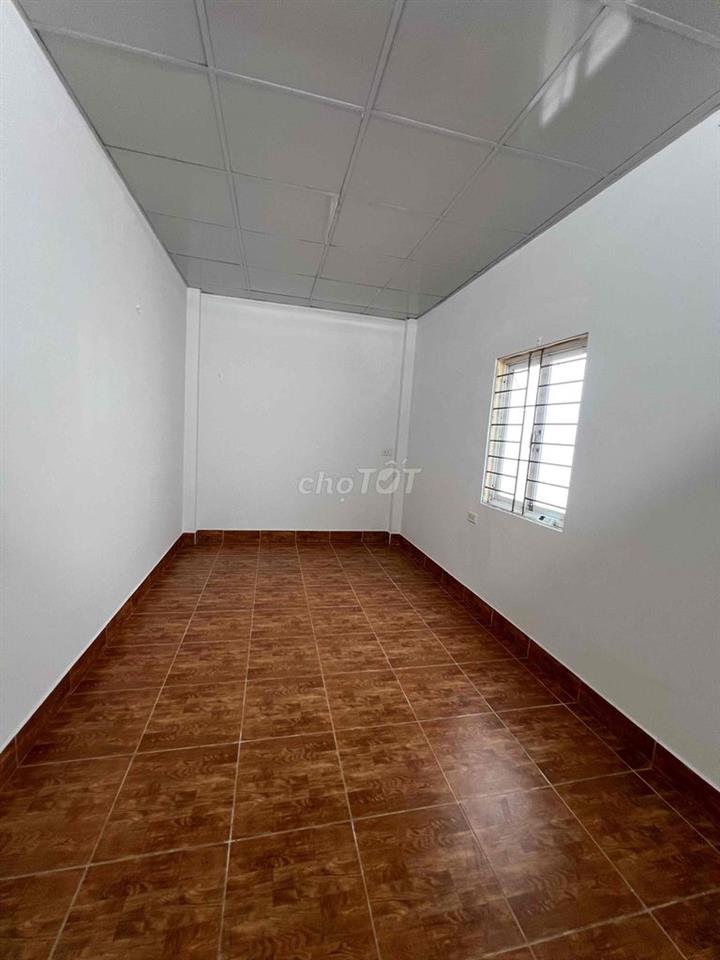 Cho thuê nhà nguyên căn dt 20mx4t - giá 9tr 3ngủ 3vs điện nước giá dân