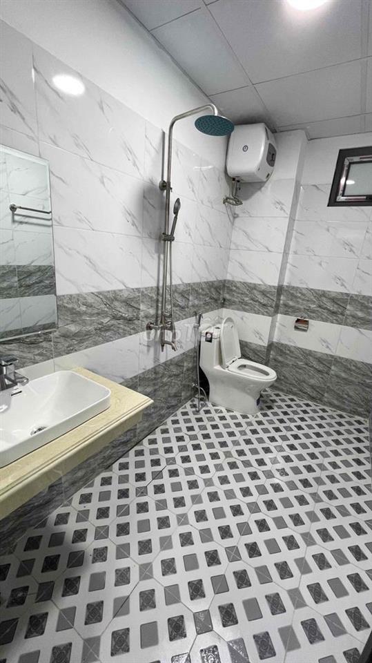 Cho thuê phòng vệ sinh khép kín đê Trần Khát Chân