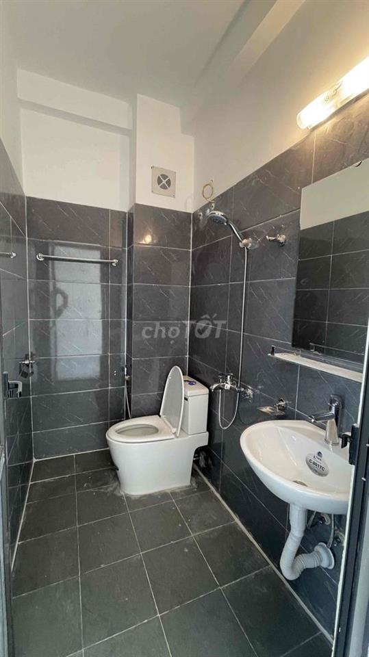 nhà 4T tại Phụng Châu Chương Mỹ gần chợ với 2.5 tỷ