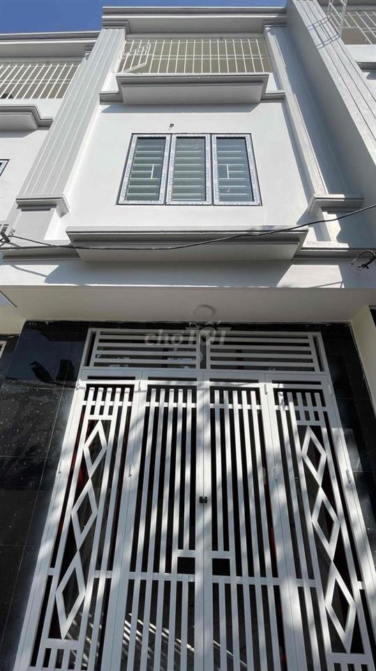 nhà 4T tại Phụng Châu Chương Mỹ gần chợ với 2.5 tỷ