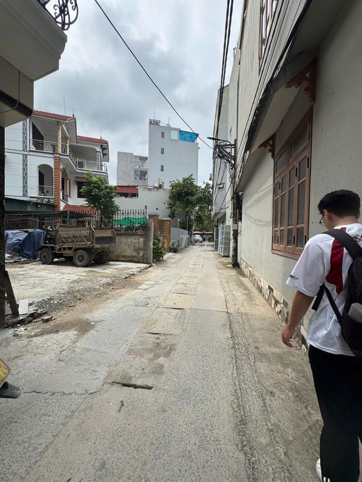 Chính chủ bán nhà 6 tầng mới tinh trục chính Lai Xá. Giá nhỉnh 10 tỷ