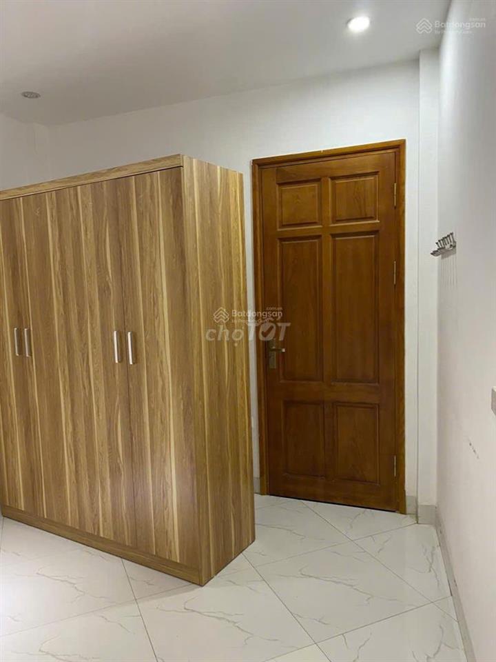 Cho thuê nhà riêng 3 tầng 3 ngủ thoáng mát Đồng Nhân, Đông La