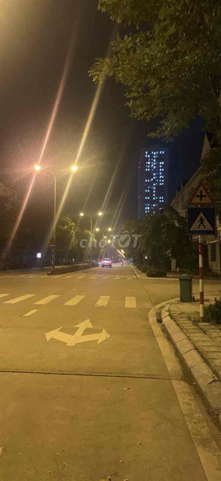 100m mặt bằng cần cho thuê