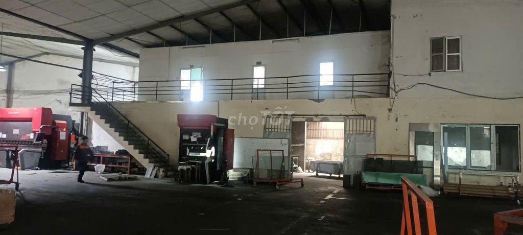 Cho thuê nhà xưởng kho bãi Khu An KHánh xe cont vào thoải mái