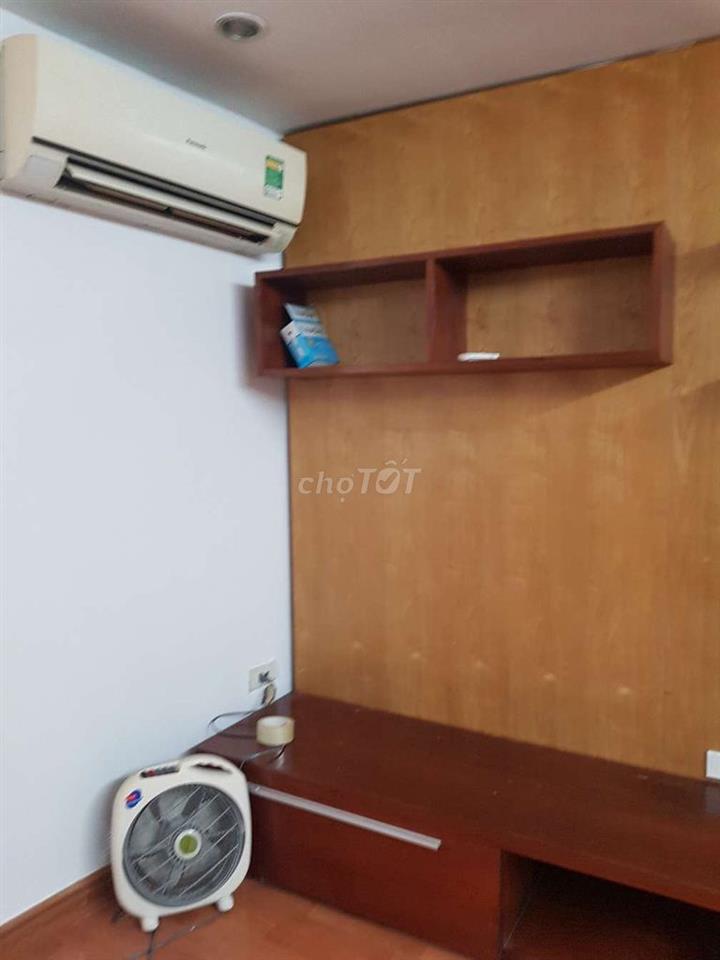 Cho thuê căn hộ tập thể gần Hồ Gươm