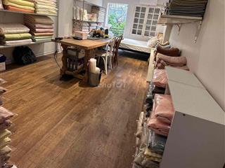 Cho thuê toà nhà mặt phố Lê Văn Hưu ( tổng 200m2)