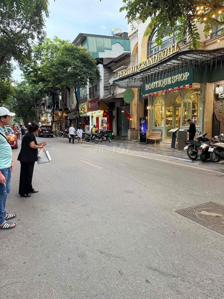 Mặt bằng kinh doanh khu vực phố cổ