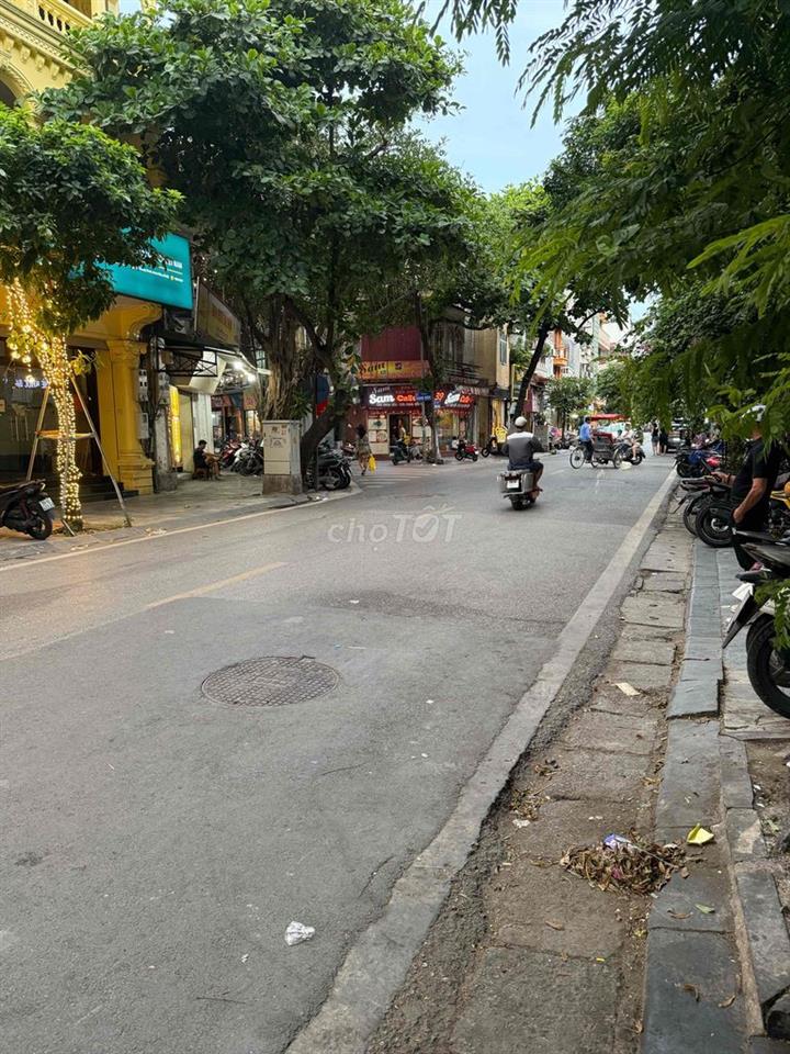 Mặt bằng kinh doanh khu vực phố cổ