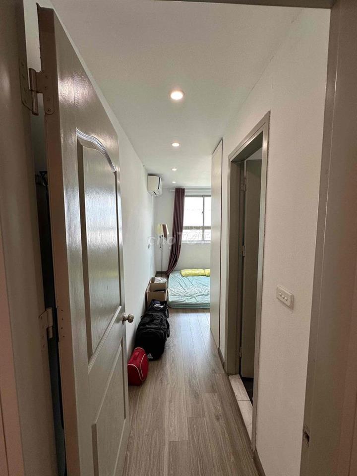 Tôi chính chủ cần bán căn hộ view hồ bán đảo Linh Đàm