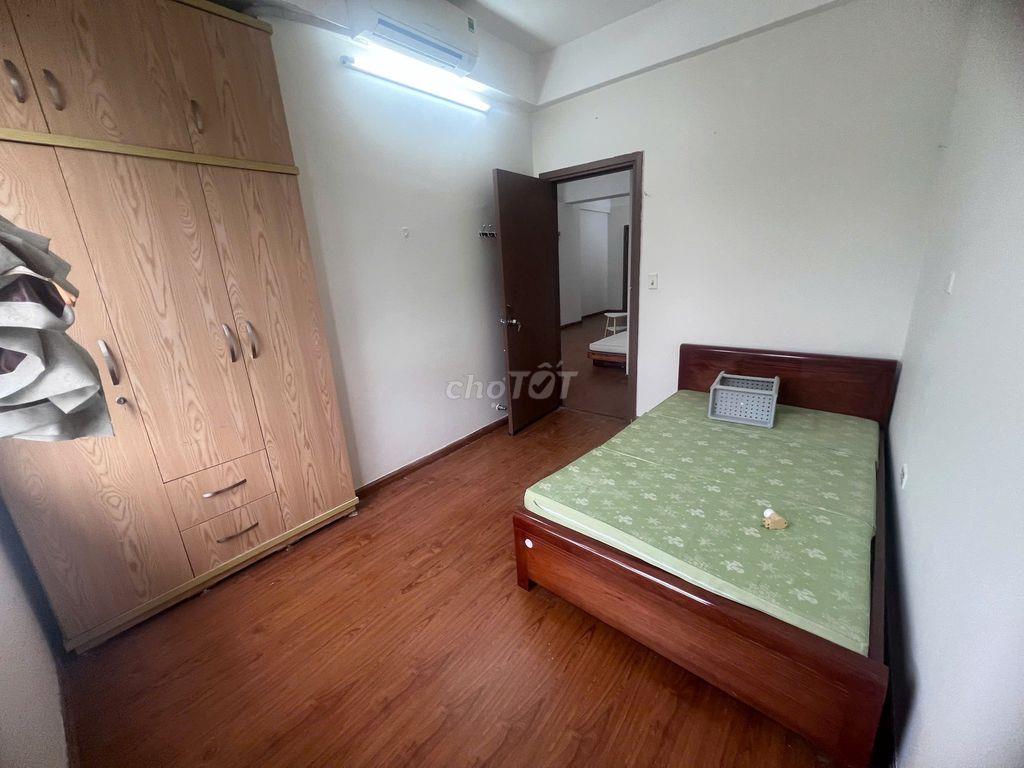 Cho thuê CHCC AZ Sky khu Đô thị Định Công, DT 80m2, 2PN, 2WC