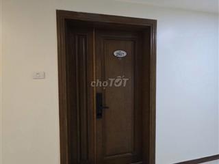 Cho thuê căn hộ CC 3pn, 2wc toà CT2A CC Gelexia 885 Tam Trinh