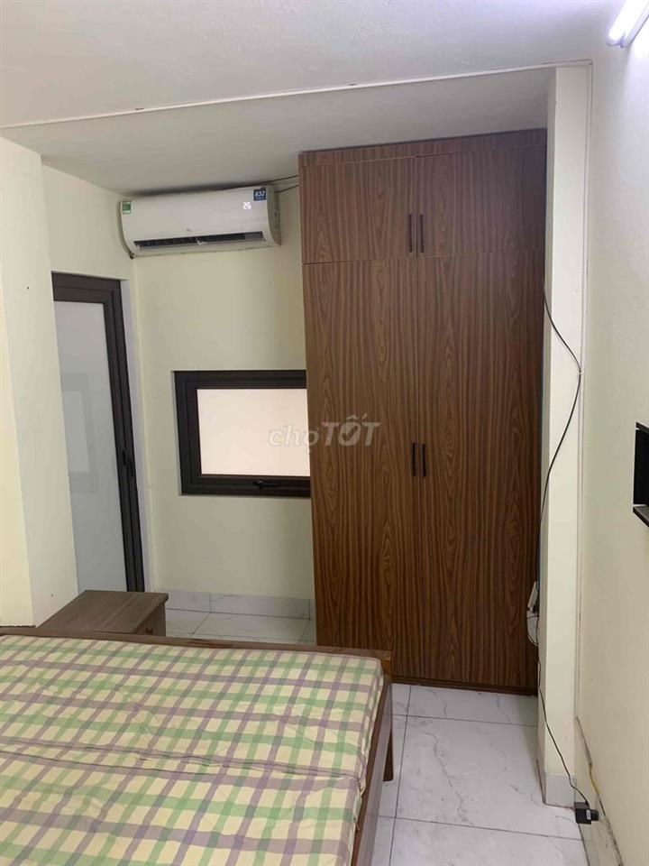 nhà 3 tầng ,1 tum