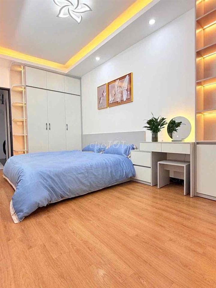 NHÀ PHỐ NGŨ NHẠC HOÀNG MAI,DT 32M2 XÂY 5 TẦNG GIÁ 5,6 TỶ
