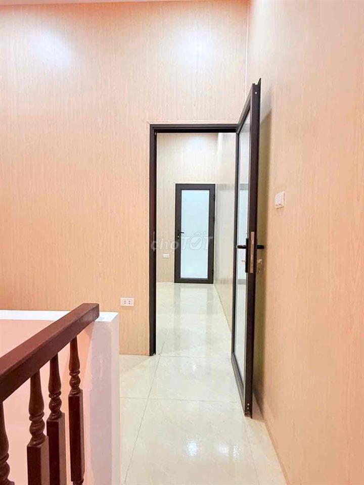 NHÀ PHỐ NGŨ NHẠC HOÀNG MAI,DT 32M2 XÂY 5 TẦNG GIÁ 5,6 TỶ