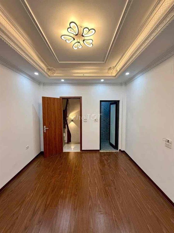 BÁN NHÀ THANH LÂN - OTO ĐỖ SÁT CỬA - 25M2 - 5 TẦNG