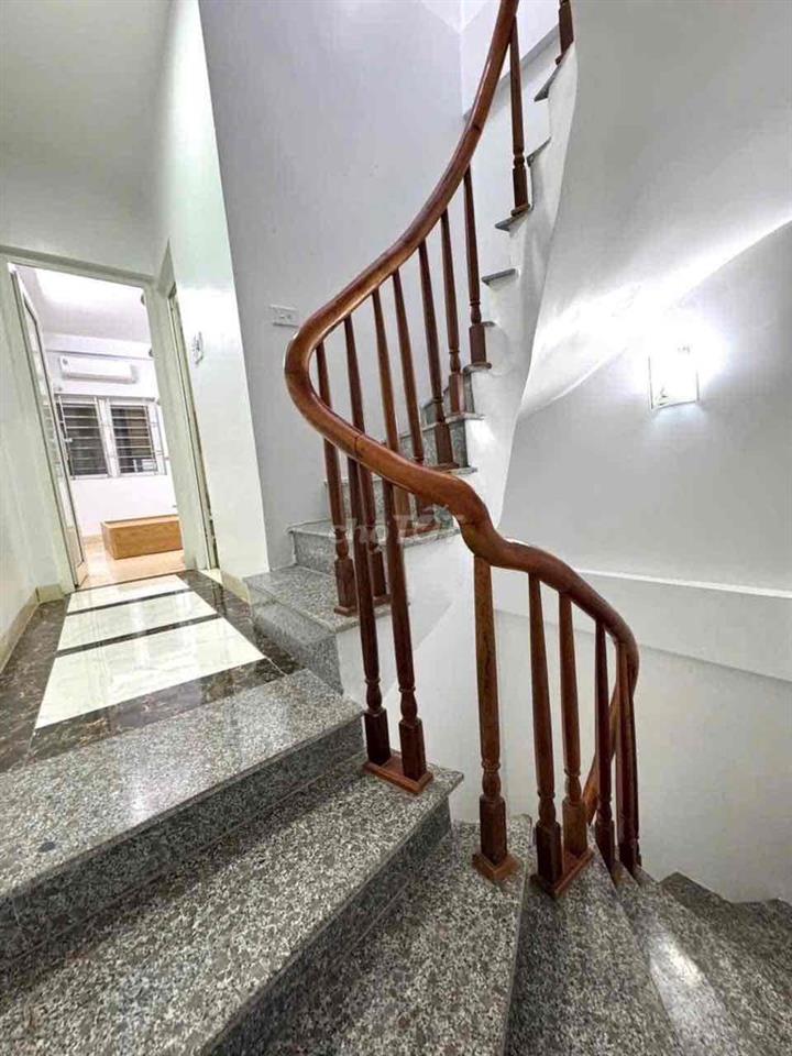 VC EM CẦN TIỀN BÁN NHANH . 3,79 tỷ