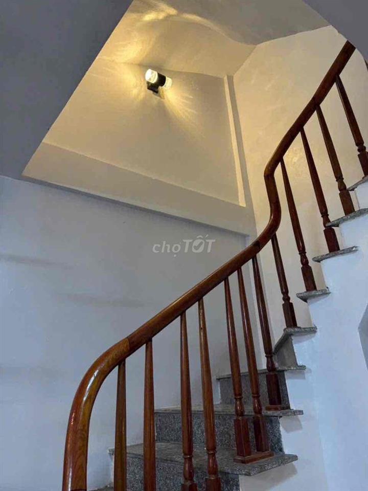 VC EM CẦN TIỀN BÁN NHANH . 3,79 tỷ