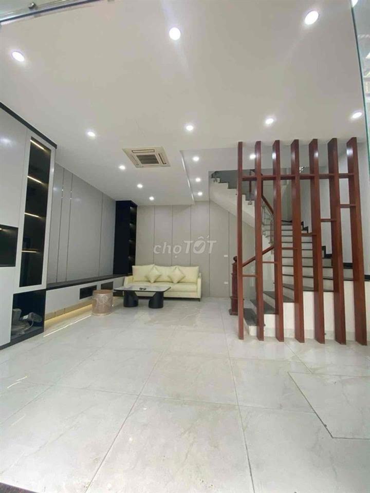 🔥 HƠN 8 TỶ – NHÀ ĐẤT PHÂN LÔ HOÀNG LIỆT!