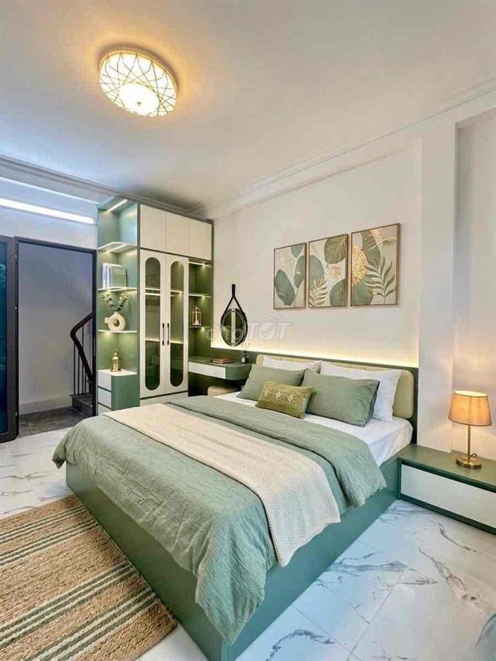 CHỦ CHÀO KỊCH SÀN CHỈ CÒN 5 TỶ nhỉnh, 6 tầng, mặt tiền 4m vuông