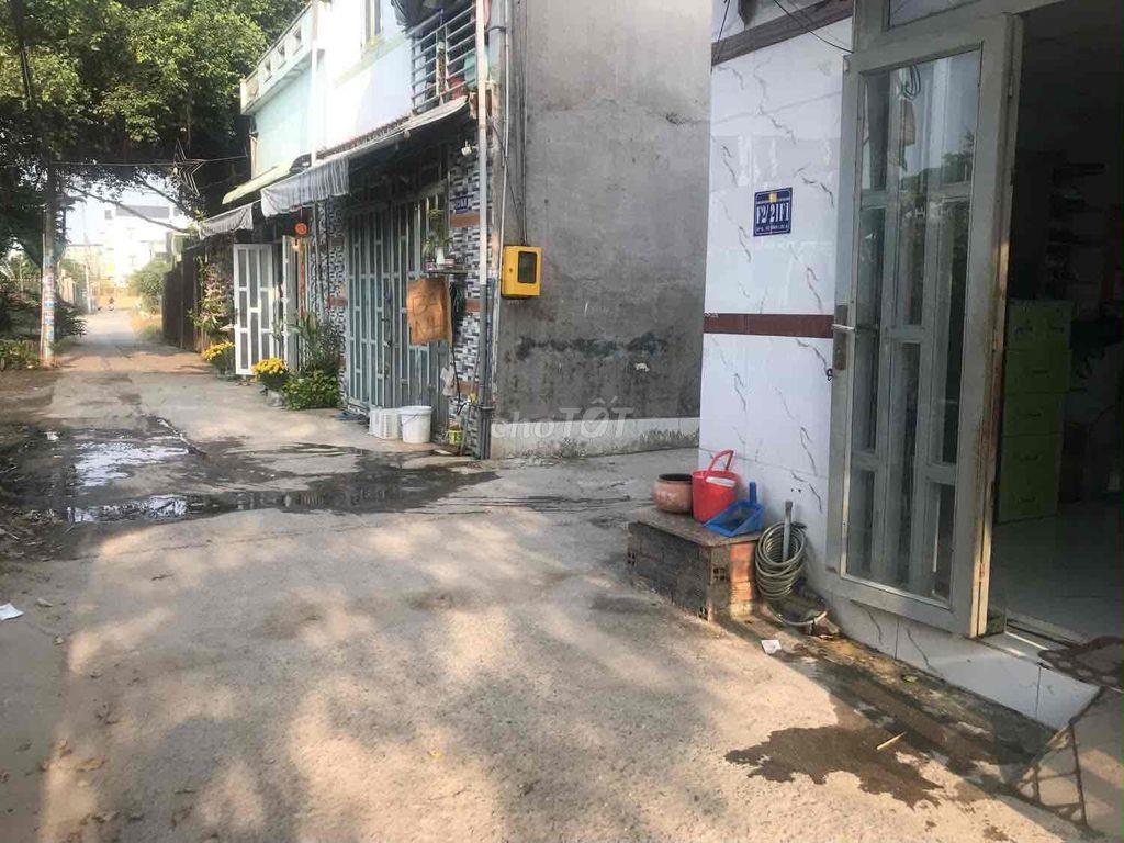 cần bán nhà