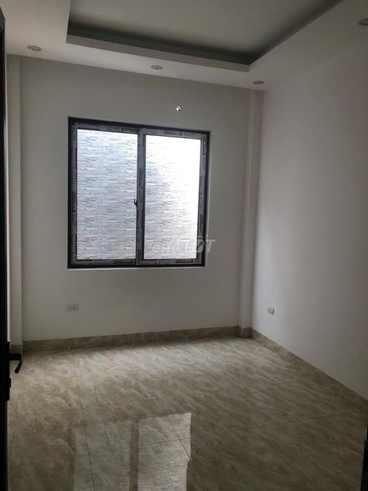 Chính chủ cần bán nhà số 42A ngách 79/230 Định Công Thượng.
