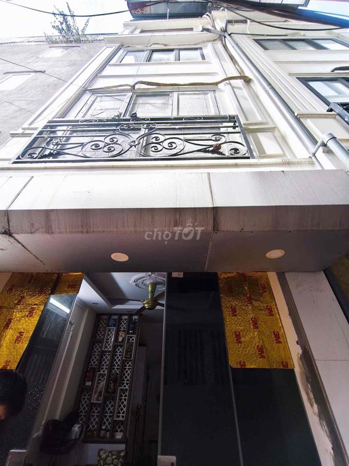 cắt lỗ bán gấp