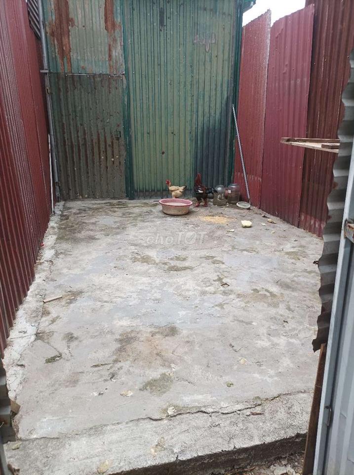 Bán nhà tôn 30m2 trong ngõ 254 VĨNH HƯNG 