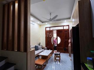 Bán Nhà Đẹp Hoàng Mai. 32m2, 5 tầng, mặt tiền 3.4m2, Ô tô tránh.