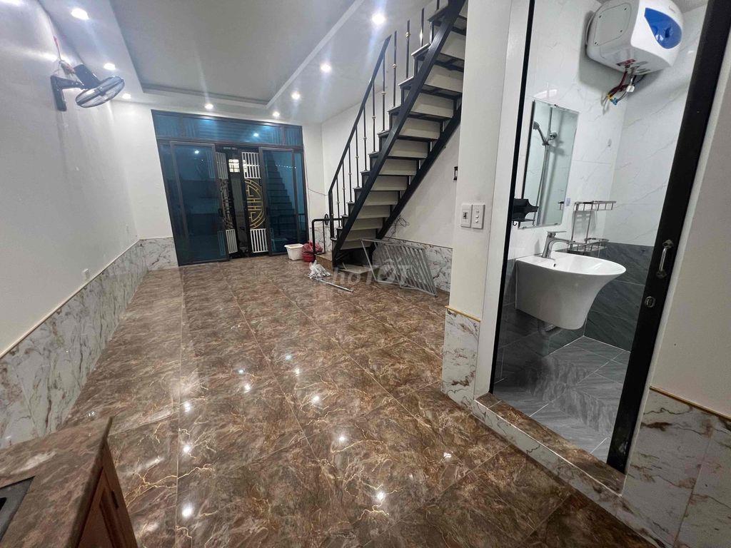 Nhà riêng  3 tầng