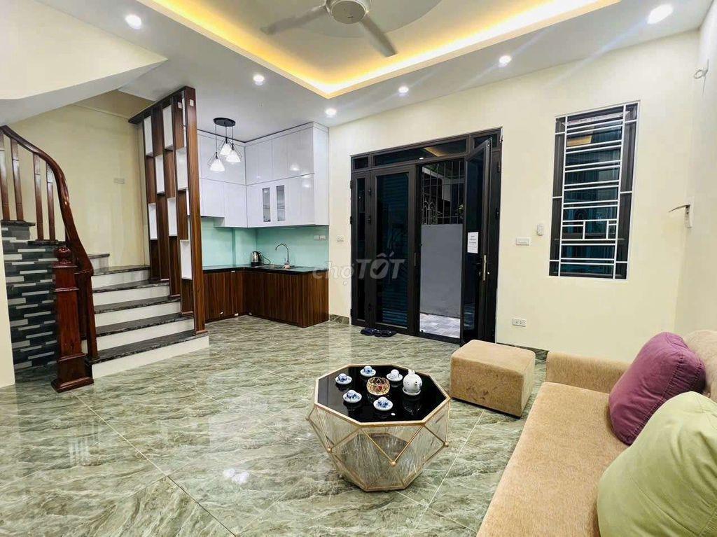 Cho thuê thuê nhà tại phố Nam Dư