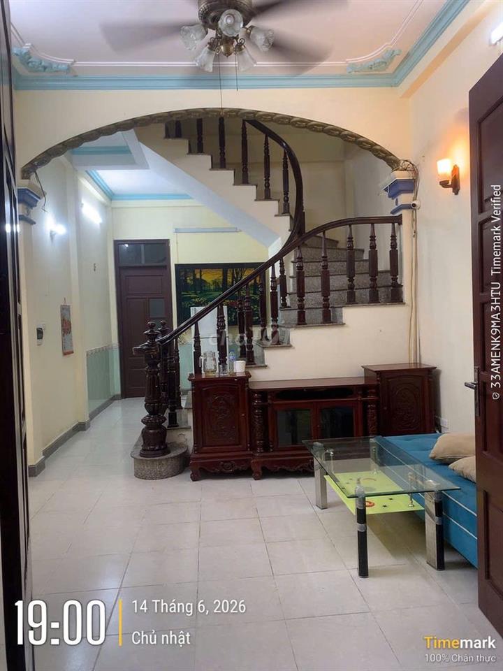 Cho thuê nhà rộng riêng biệt đẹp ngõ 156 Tam Trinh, 3PN, 8,5tr/th