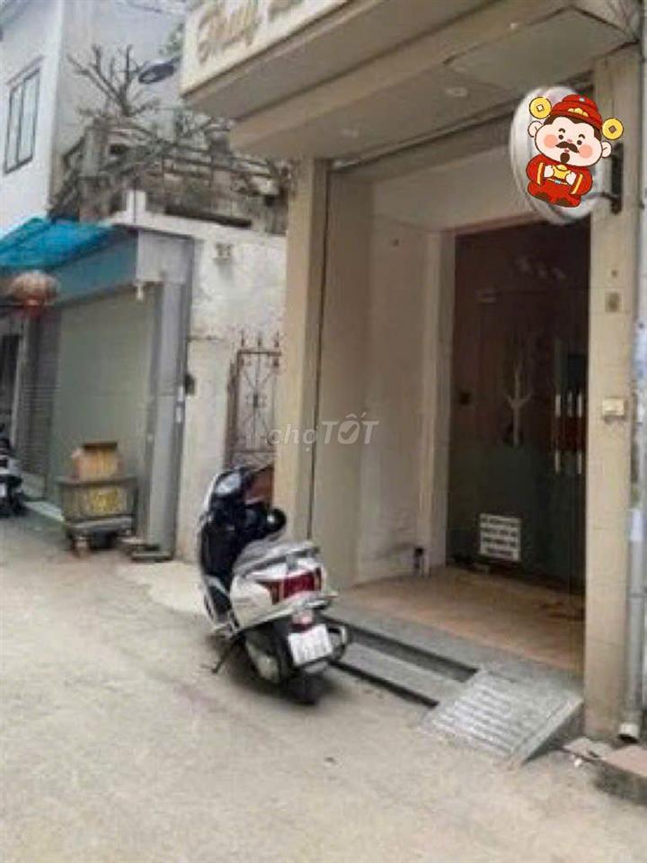 Cho thuê nhà mới 42m2 x 2T, phố Phó Đức Chính  KD online, Gđ ở, 10tr