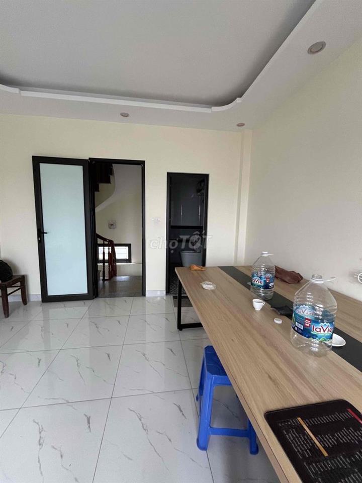 Cho thuê phòng 30m2 khép kín đủ đồ