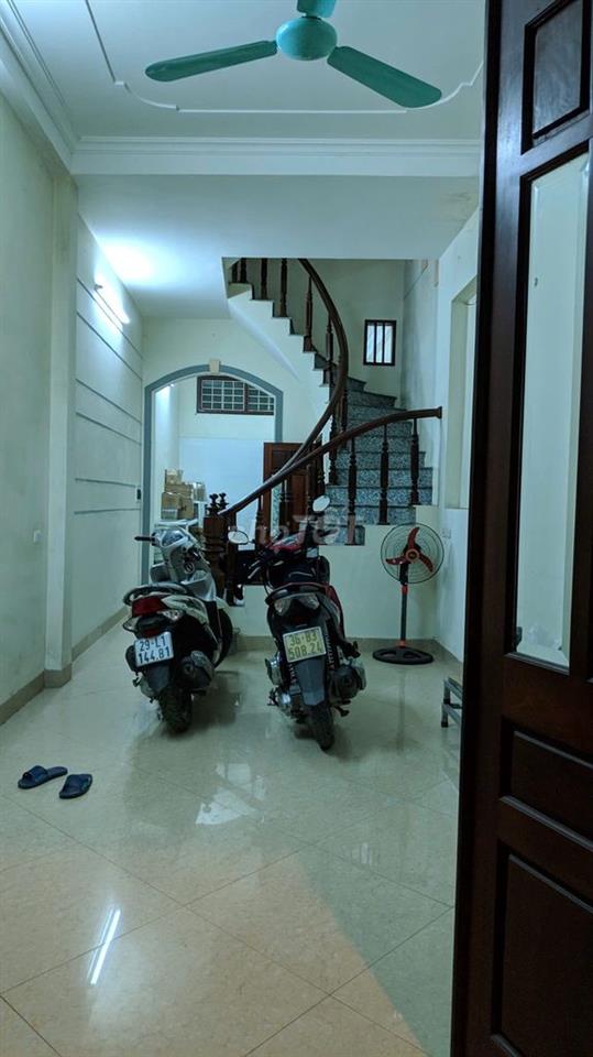 Cho thuê nhà 10 ngõ 28 trần điền