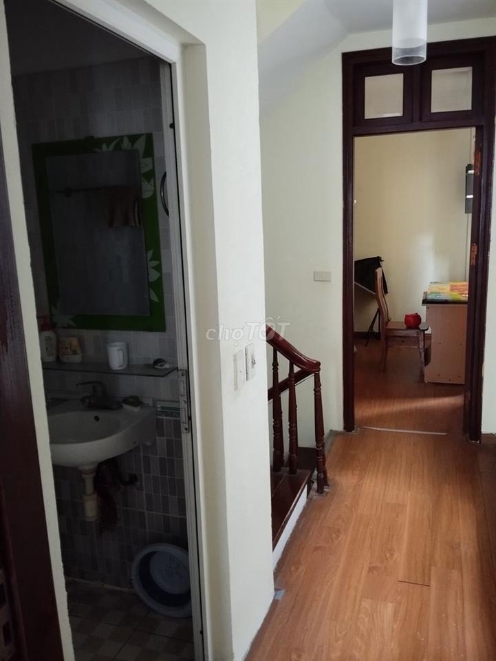 Cho nữ thuê phòng tại ngõ 250 Tân Mai
