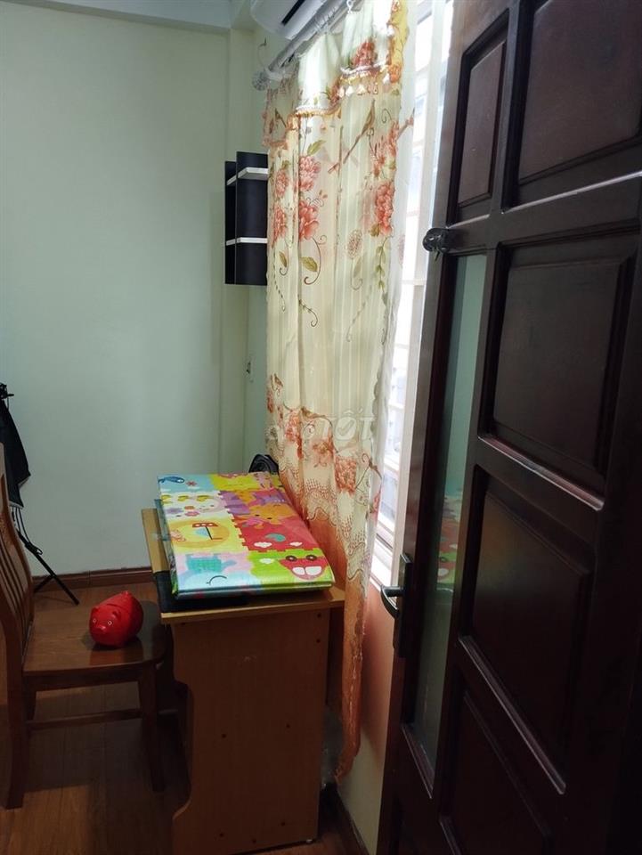 Cho nữ thuê phòng tại ngõ 250 Tân Mai