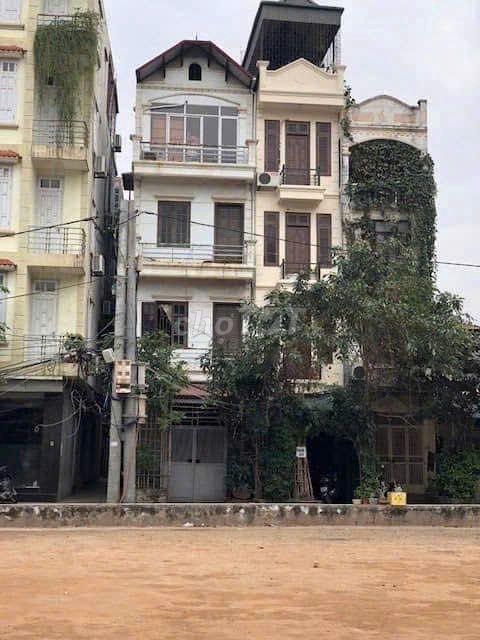 Nhà 153 Ngõ Trại Cá còn trống 1 phòng T4 20m2. 
