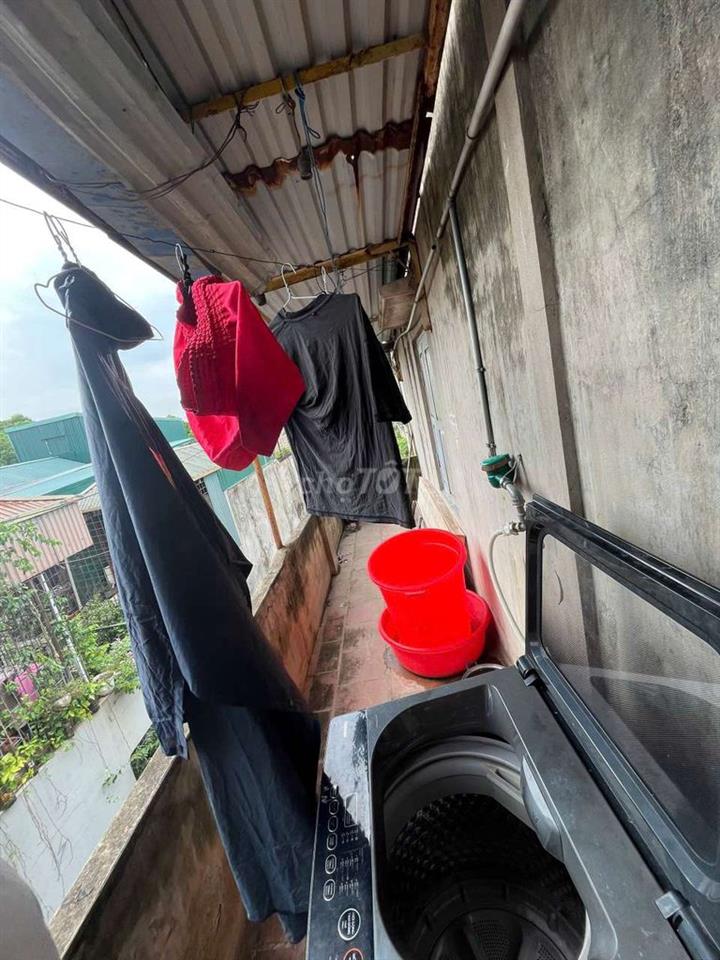 Phòng trọ Vĩnh Tuy cách trường ĐH KD-CN 200m 