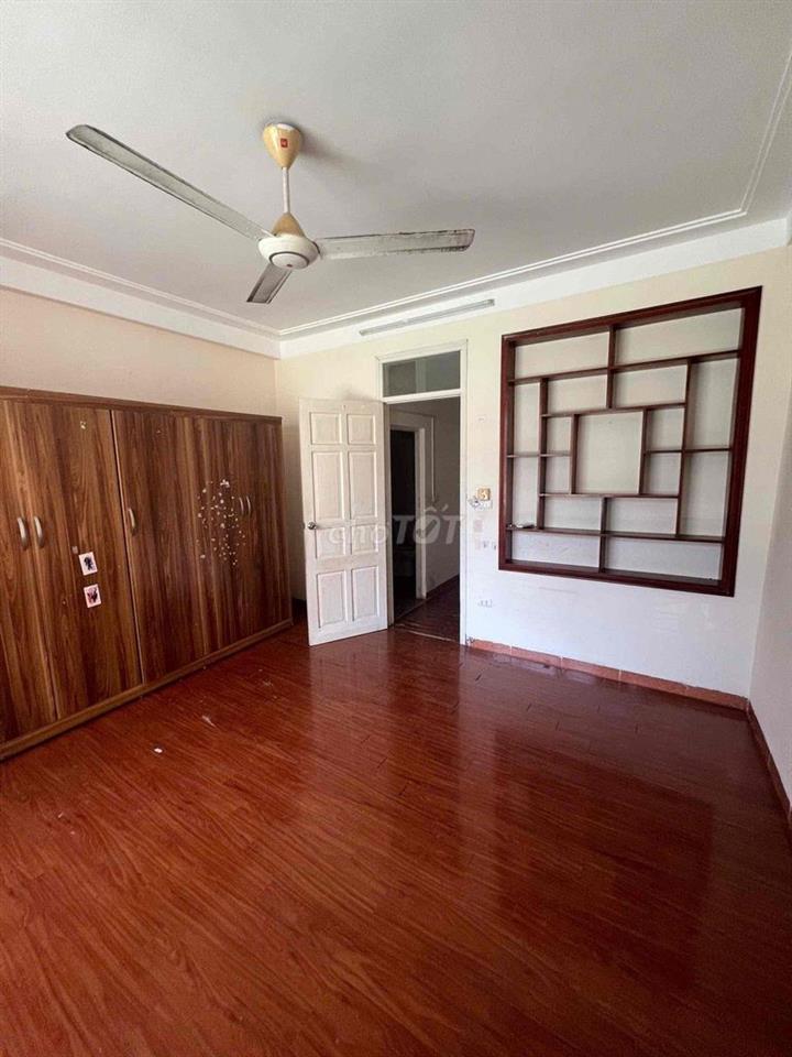 Cho thuê phòng 25m2 full nội thất,gần Linh Đàm giá 2.8TR