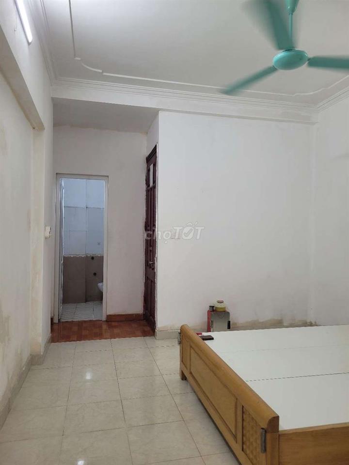 nhà đường Lĩnh Nam