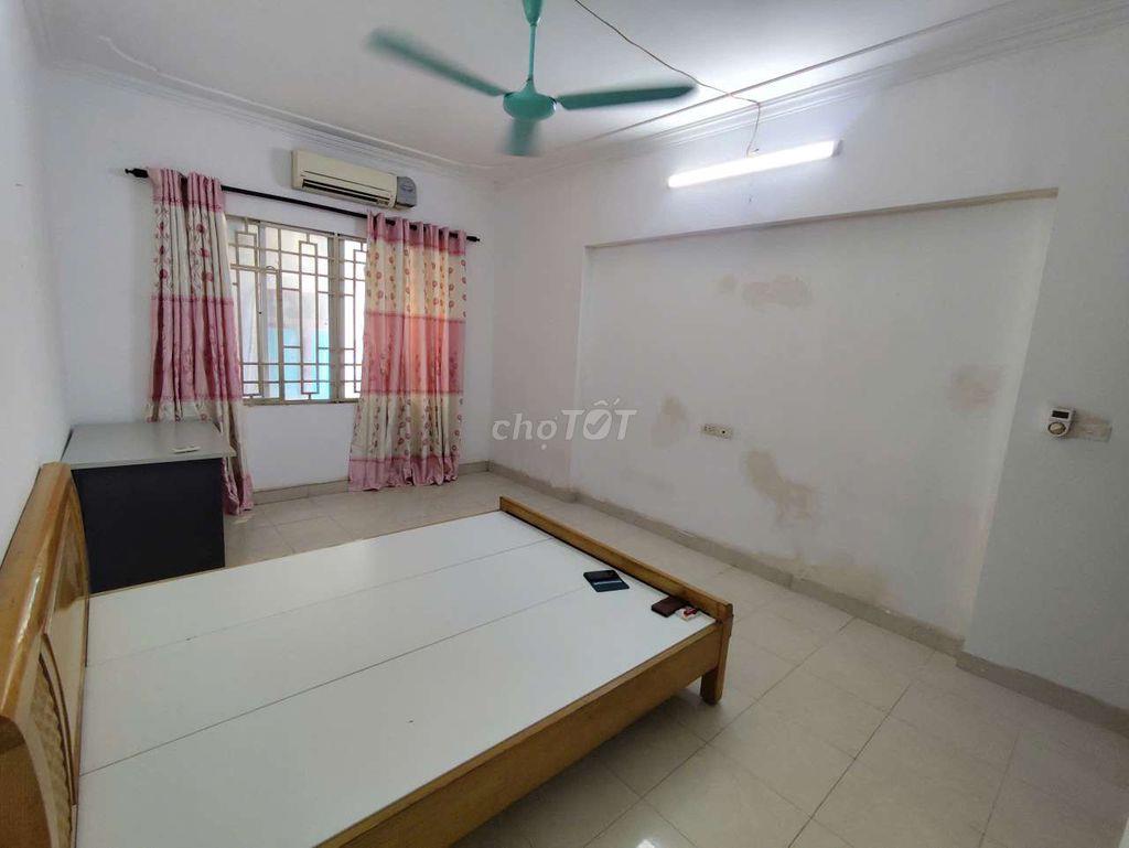 nhà đường Lĩnh Nam