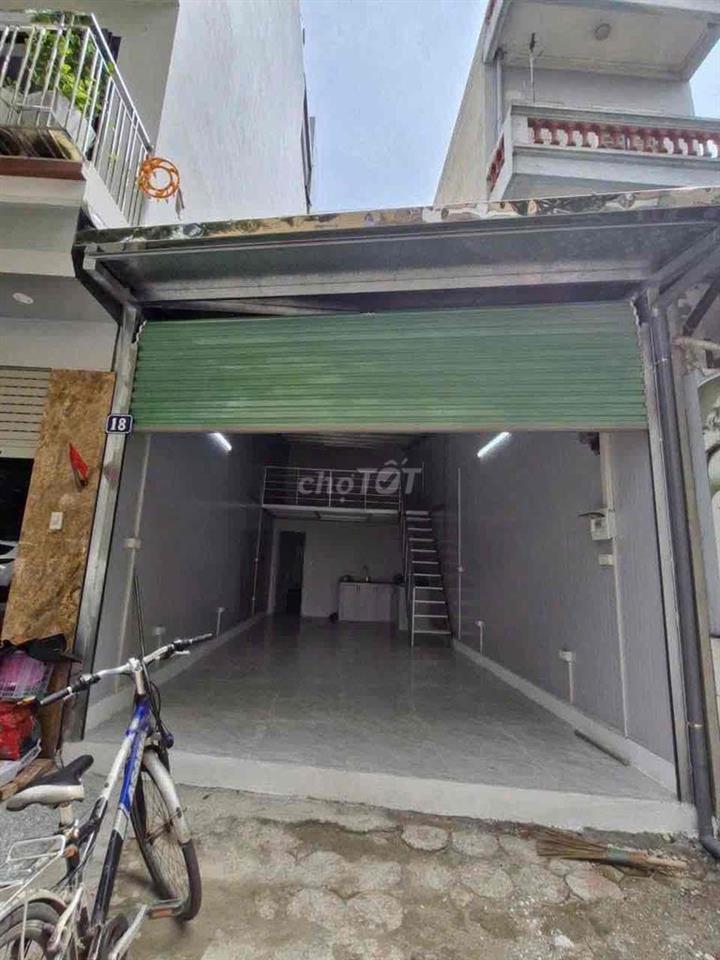 Nhà C4 Nguyễn Văn Hưởng, mặt đường ô tô tráh nhau, kinh doanh sầm uất