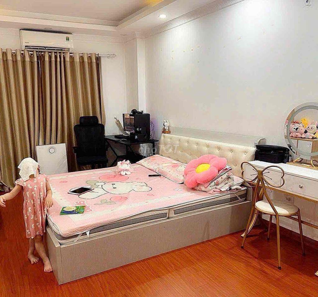 Cho thuê nhà Thạch bàn 3PN, full nội thất chỉ việc xách vali vào ở