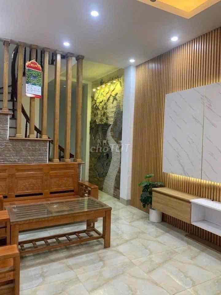 CHO THUÊ NHÀ NGUYÊN CĂN PHỐ NGỌC THỤY -  4PN- NỘI THẤT ĐẦY ĐỦ 8.5TRIÊU